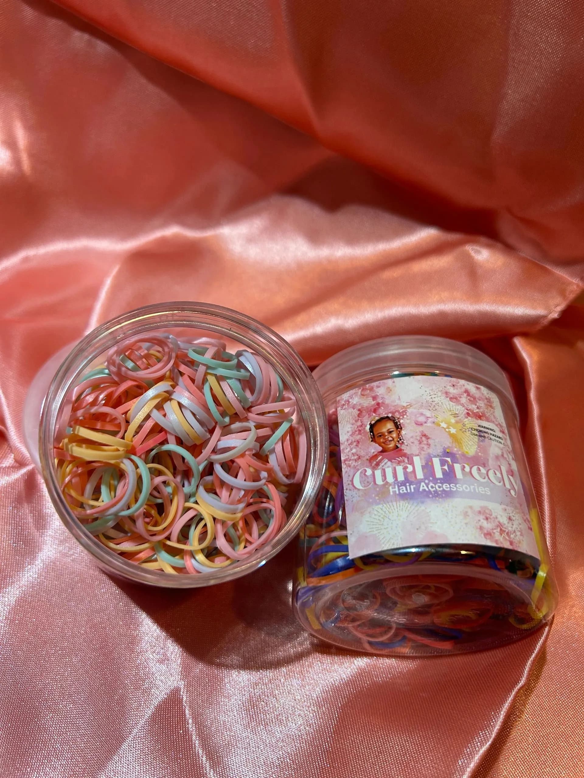 Butterflies and Princesses Rubber Bands Aprox. 500 - Rubber Bands from Curl Freely