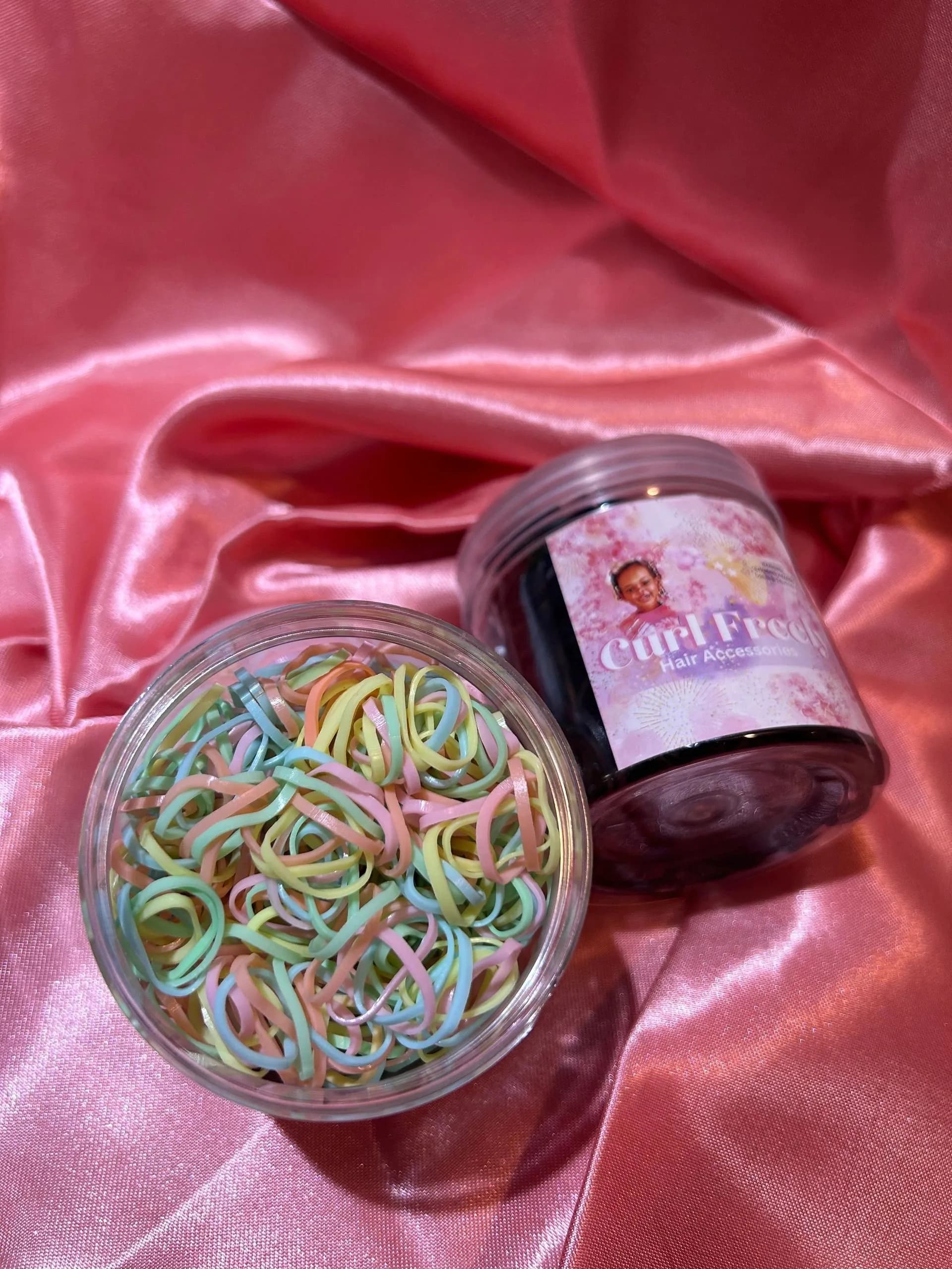 Muted Neon Rubber Bands Aprox. 500 - Rubber Bands from Curl Freely